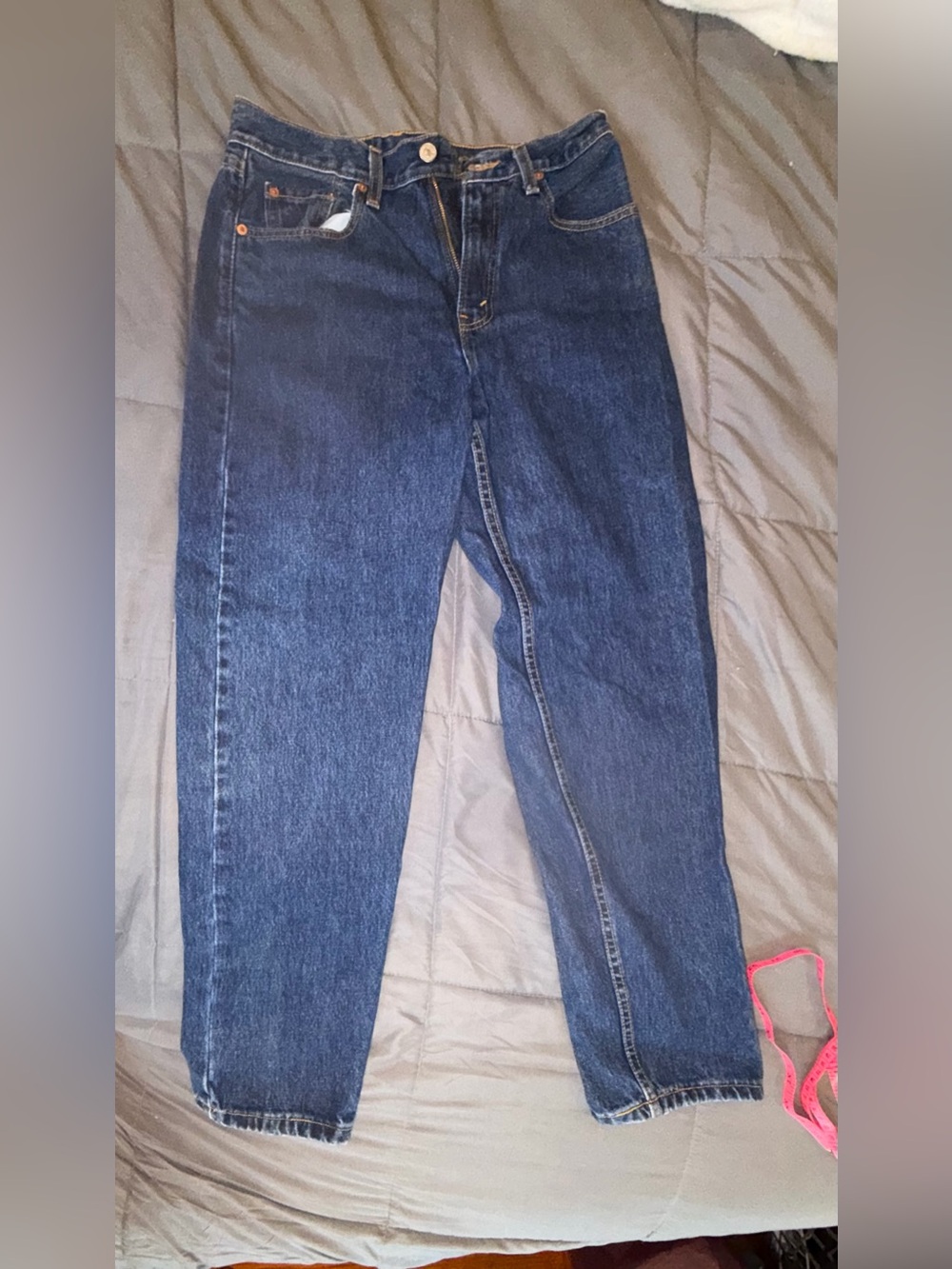 Vintage Levi’s 560 Loose Fit Straight Leg Jeans Made in USA Size 6 Short